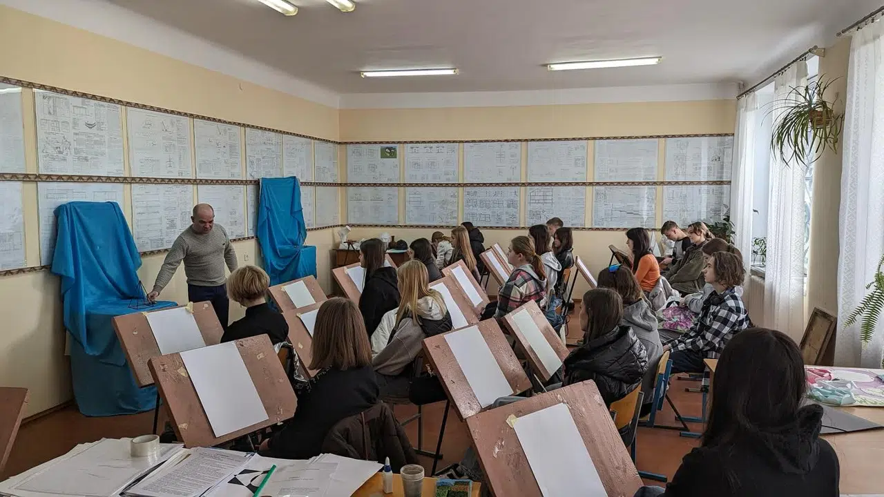 Курси з рисунку вже розпочалися!