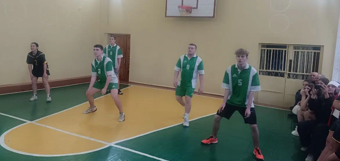 Товариська зустріч з волейболу