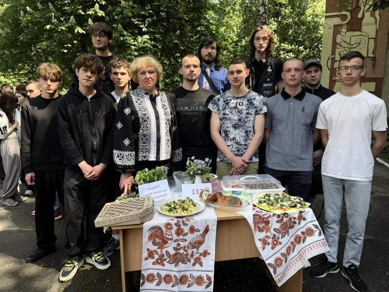 Благодійний ярмарок на допомогу ЗСУ