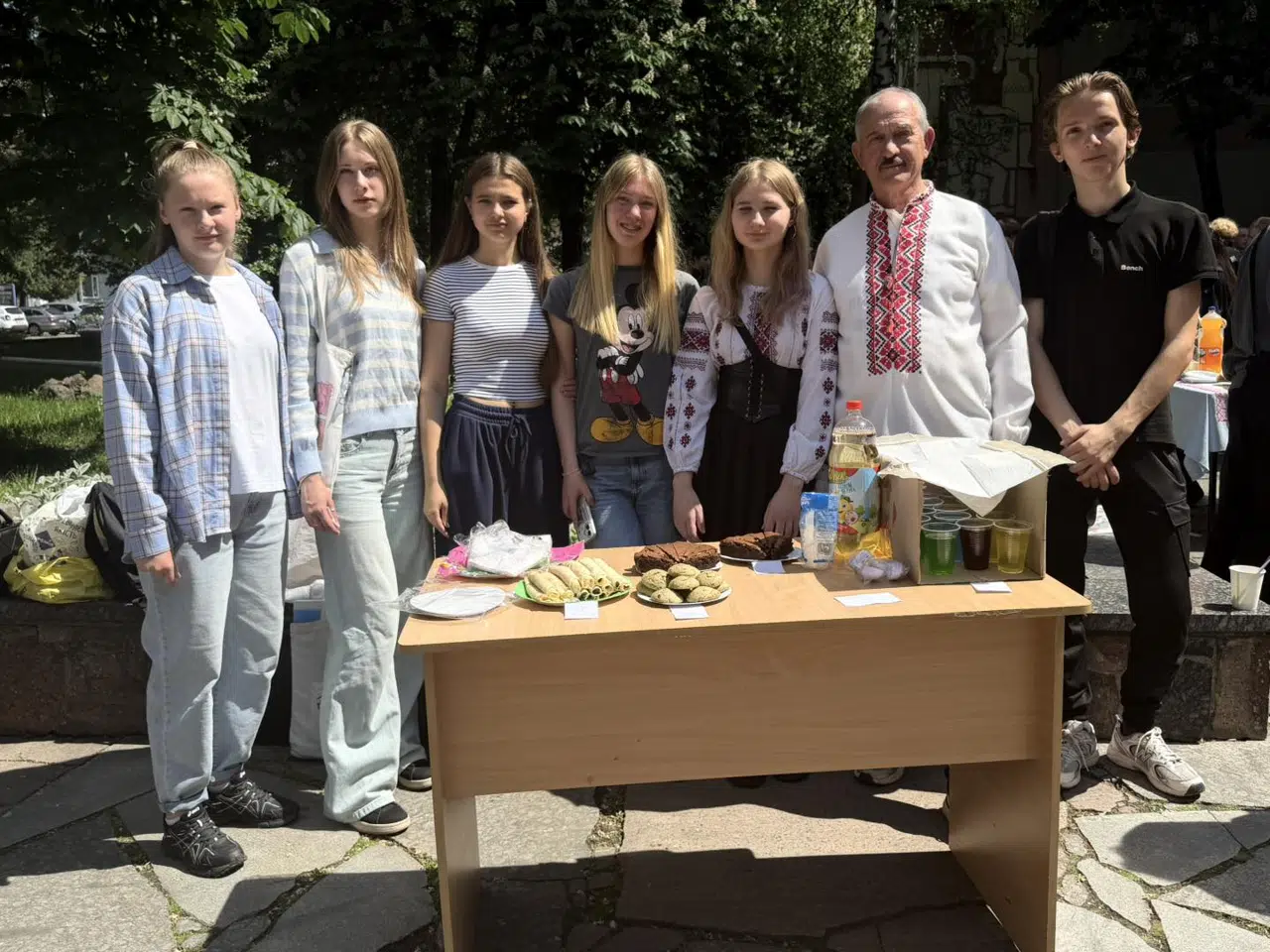 Благодійний ярмарок на допомогу ЗСУ