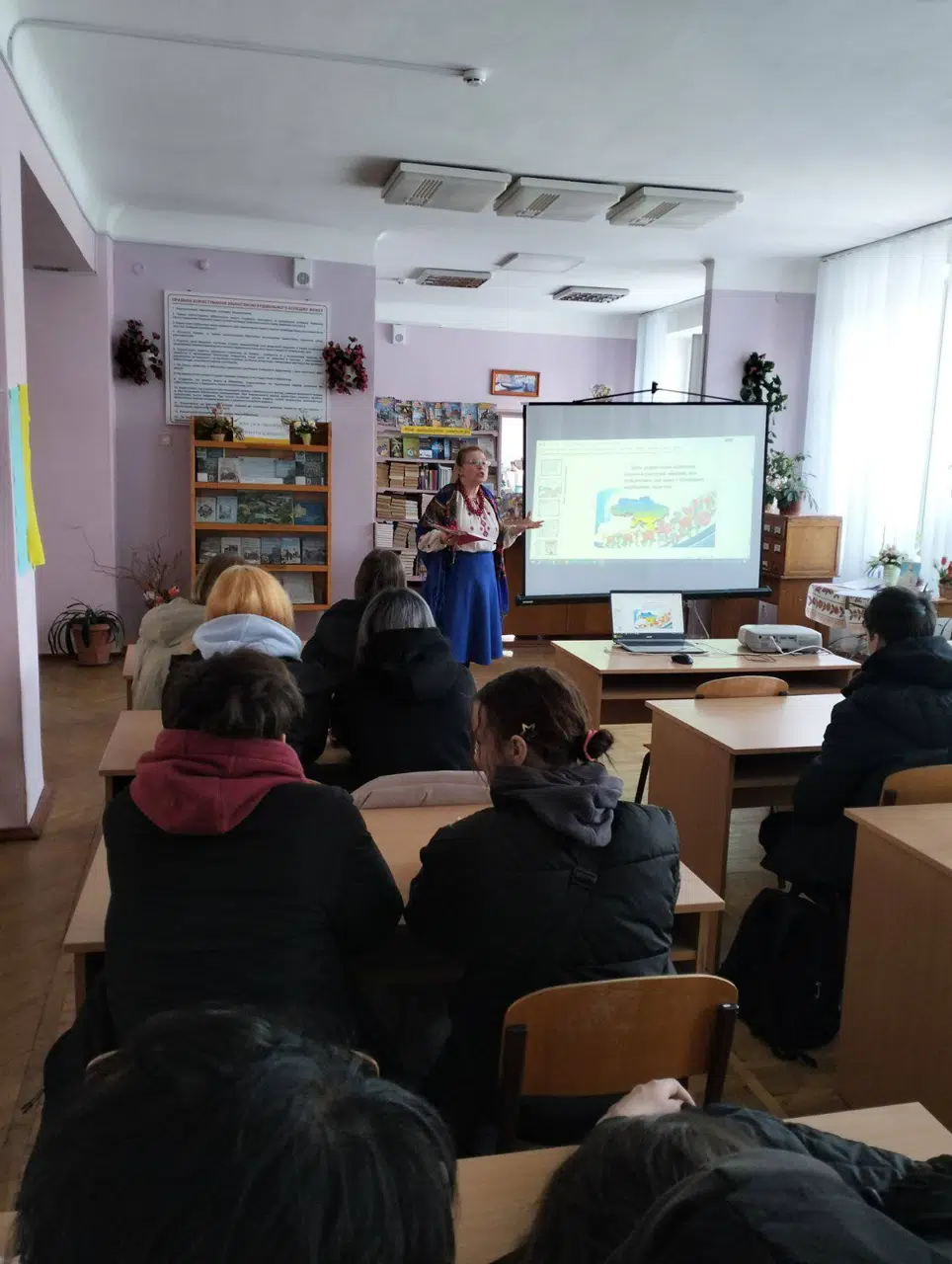 До Міжнародного дня рідної мови