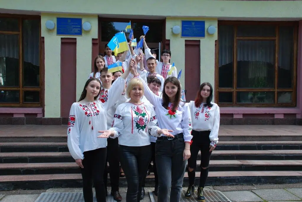 До Всесвітнього дня вишиванки