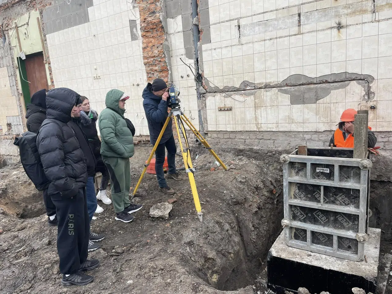 Екскурсія на будівельний майданчик