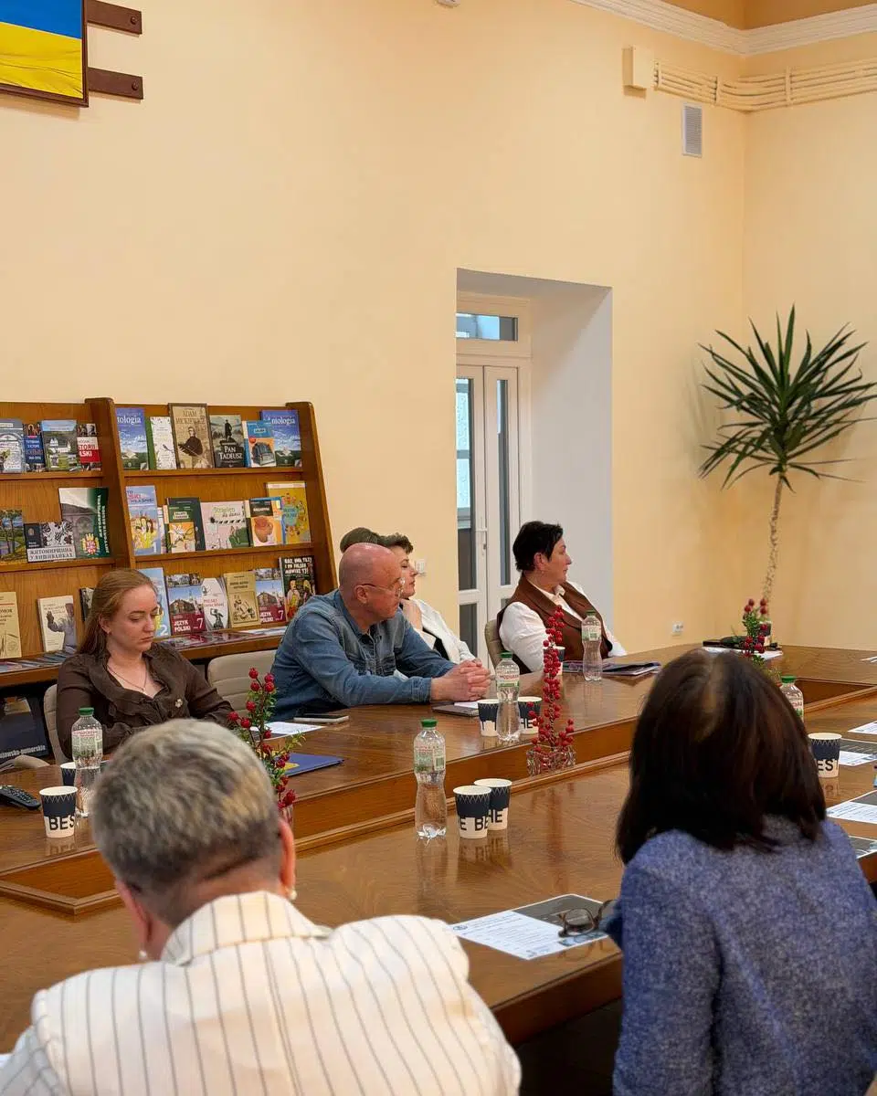 Освітній розвиток, інновації та стратегічне бачення майбутнього освіти